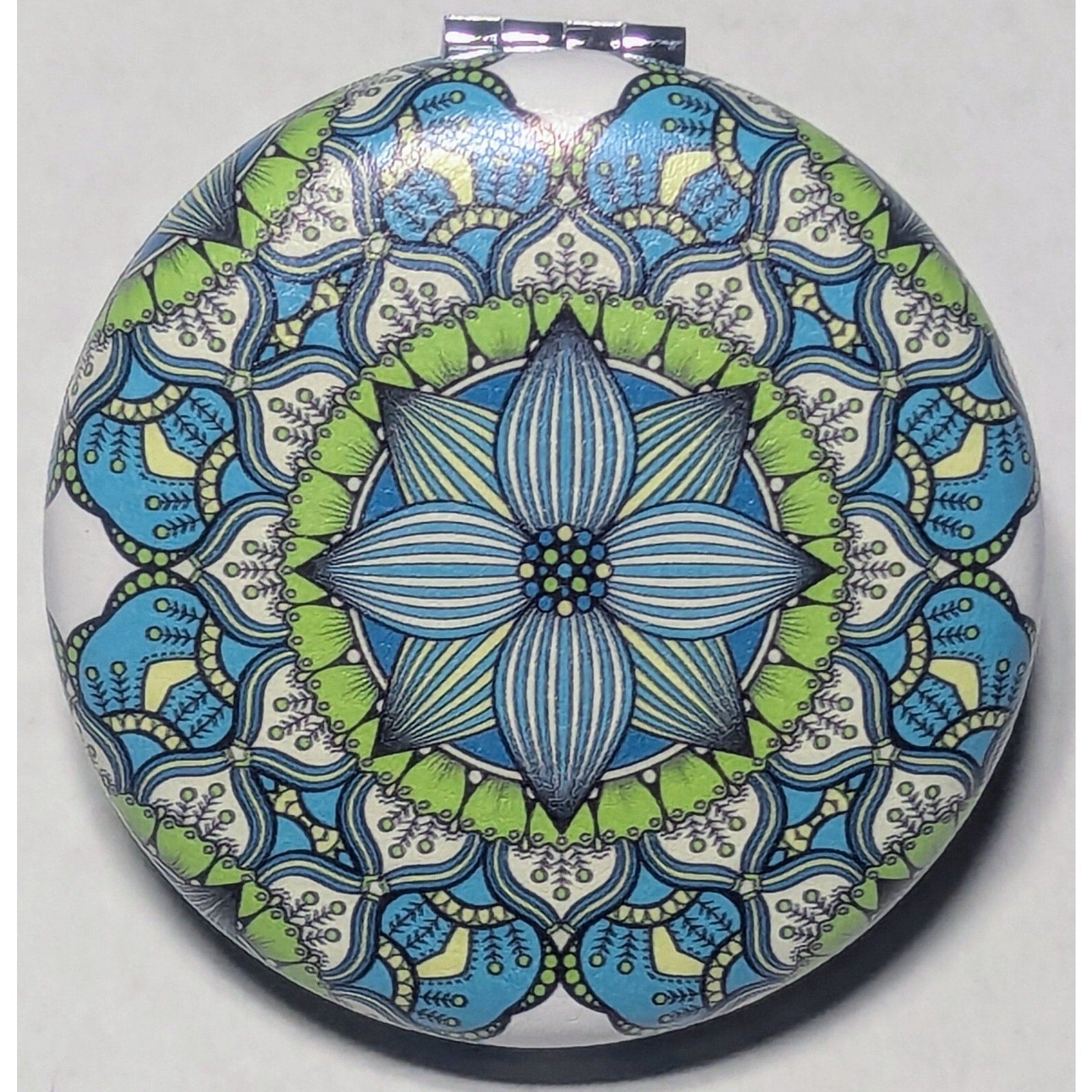 Pocket Mirror for Women Small Travel Mirror Magnifying Mandala Designs Flowers