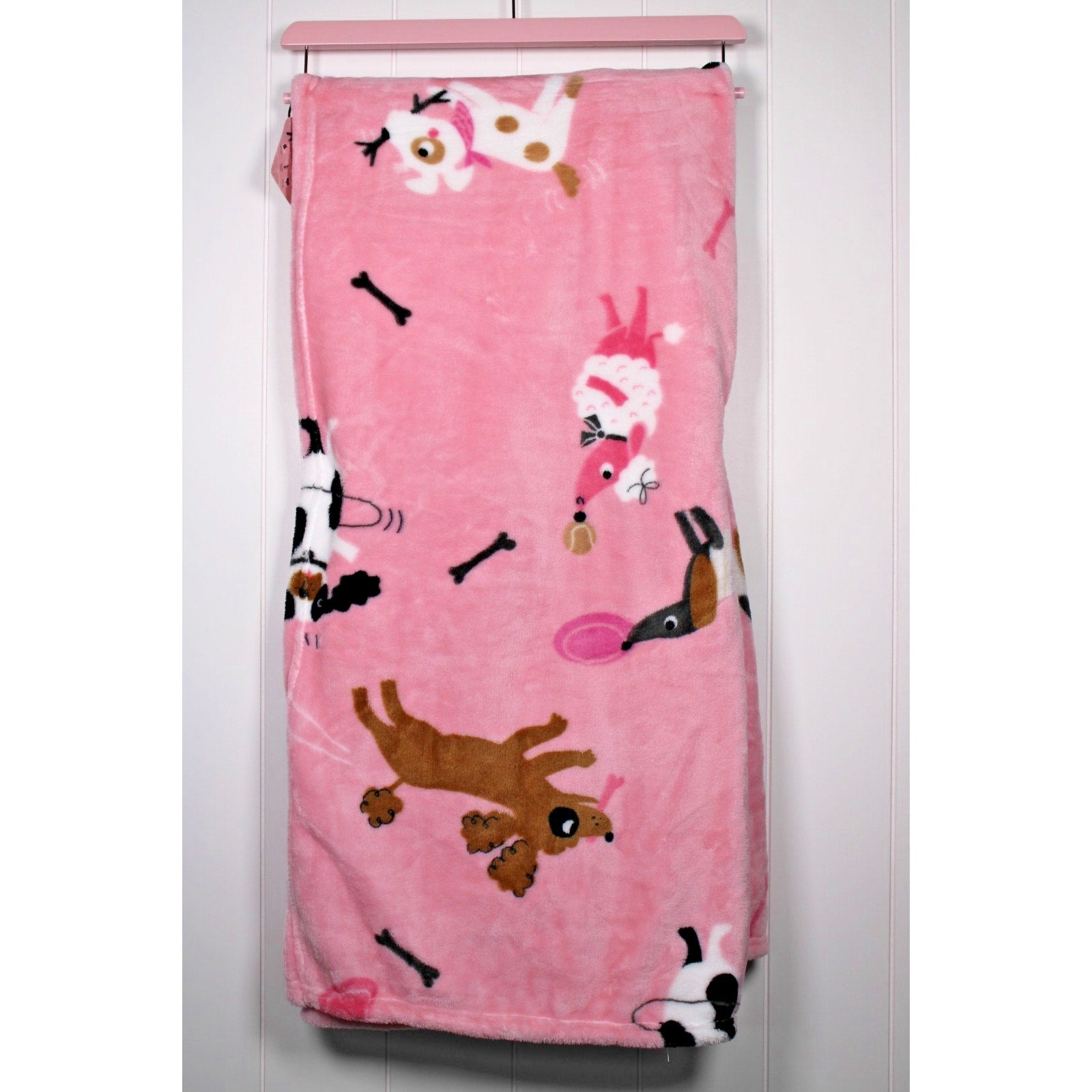 Betsey Johnson Plush Dog Theme ULTRA soft plush Throw Blanket.
