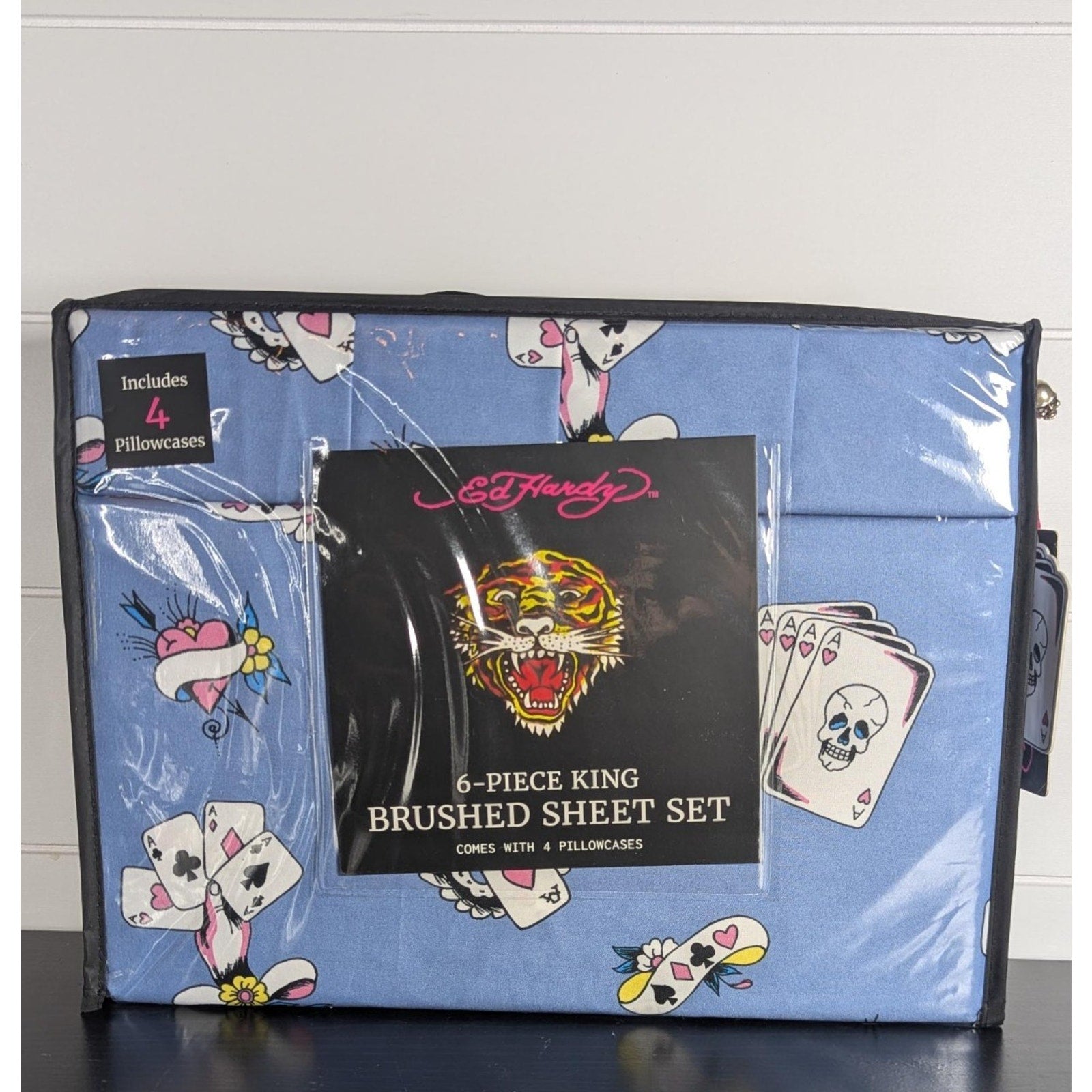 Ed Hardy 6-pc King Sheet Set w/4 Pillowcases, Playing Cards, Dice, Hearts NEW