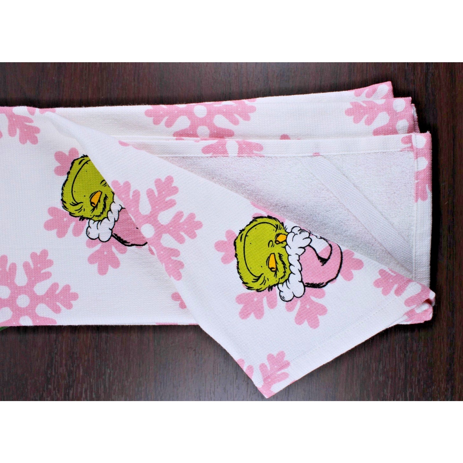 Dr. Seuss The Grinch Pink Snowflakes and Santa Hats Kitchen Towels Set of 3