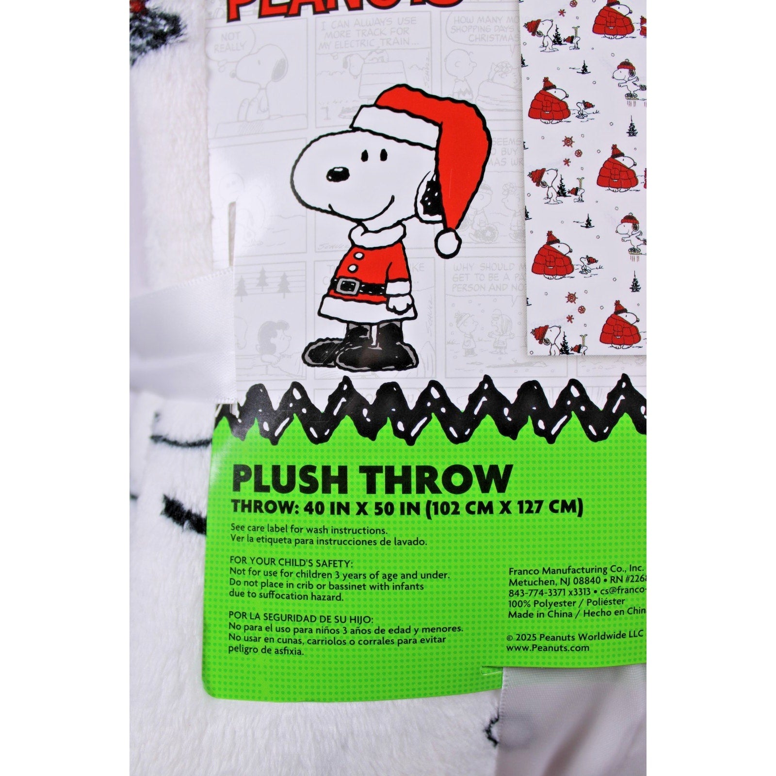 Peanuts Plush Pillow & Throw Set Snoopy in PJ's & Red Puffer Jacket 40x50Blanket