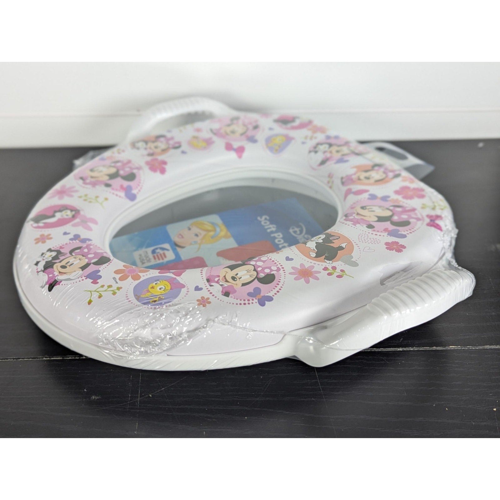Disney Baby Minnie Mouse Soft Potty Seat 18+ months. New