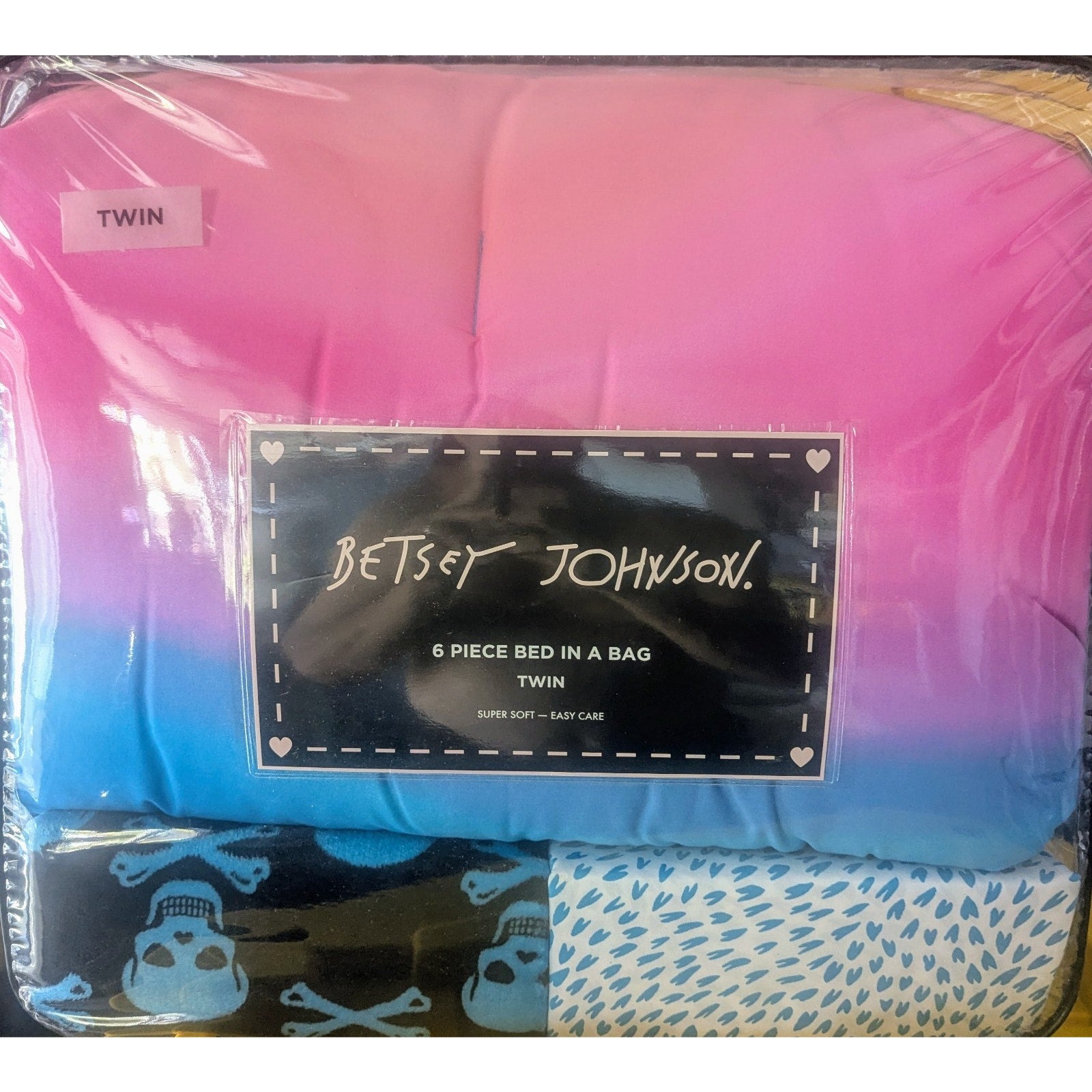 NEW Betsey Johnson 6-Piece TWIN Comforter Set SKULLS – Super Soft & Cozy
