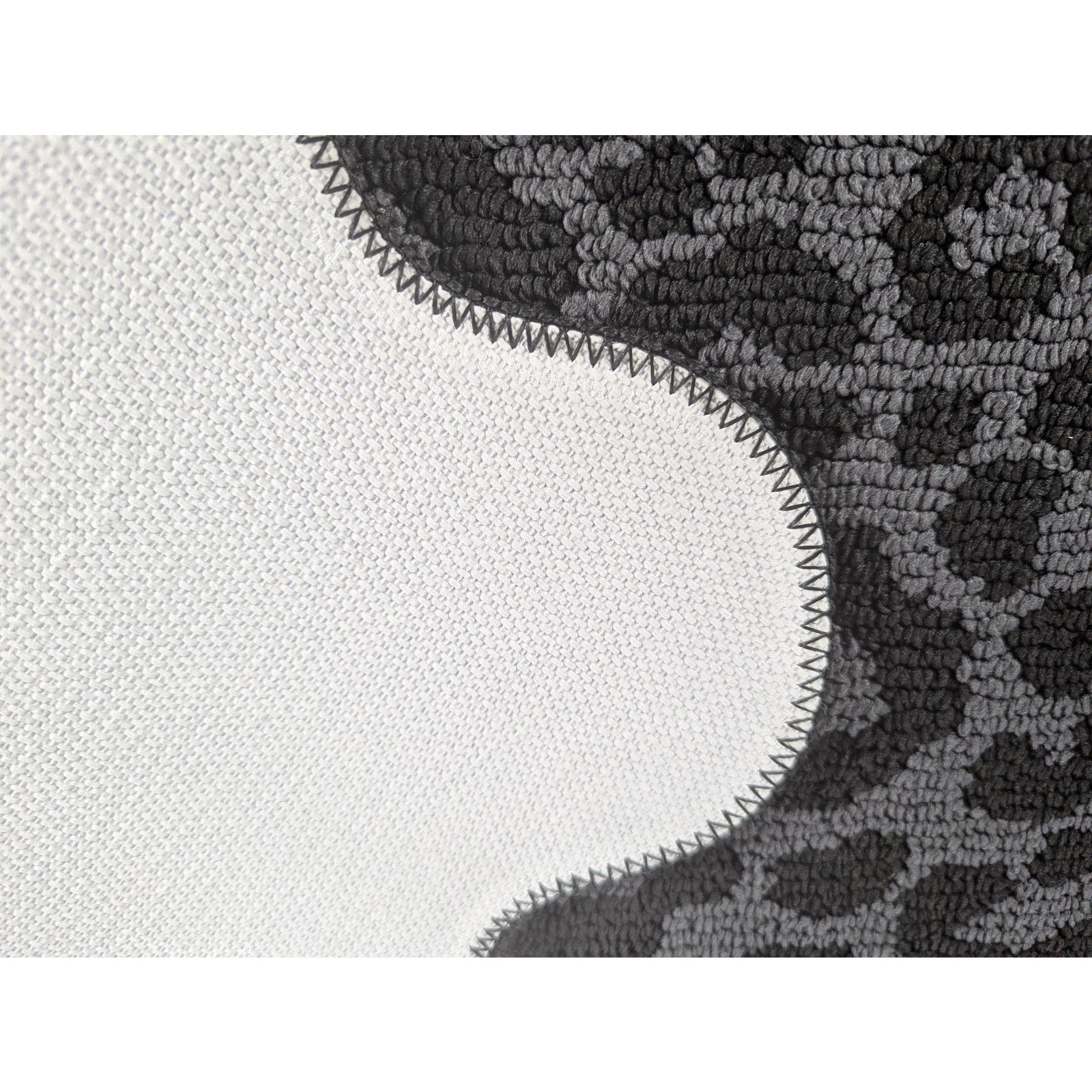 Betsey Johnson Bath Mat Accent Rug 20"x32" Leopard Print Anti-Slip Stain Resist