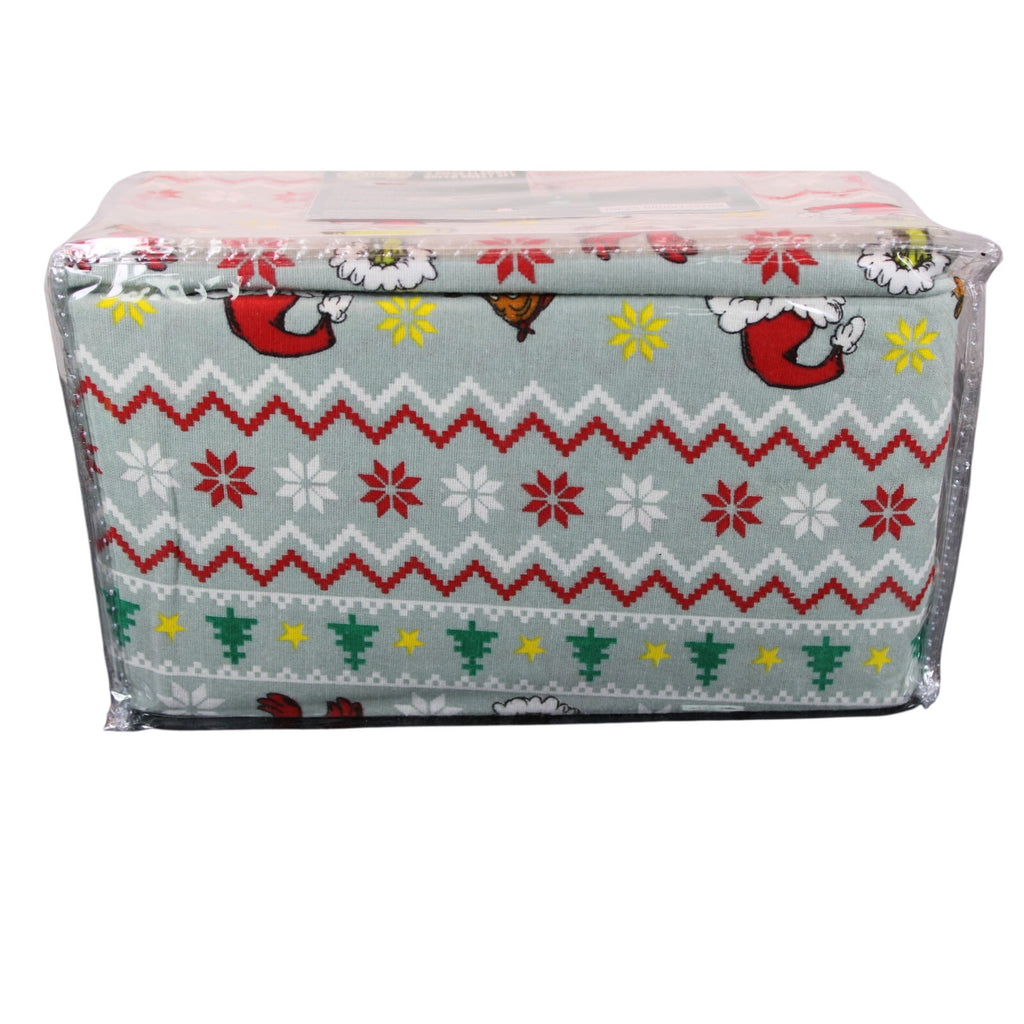Dr. Seuss Grinch & Max Queen 4-Piece Flannel Sheet Set