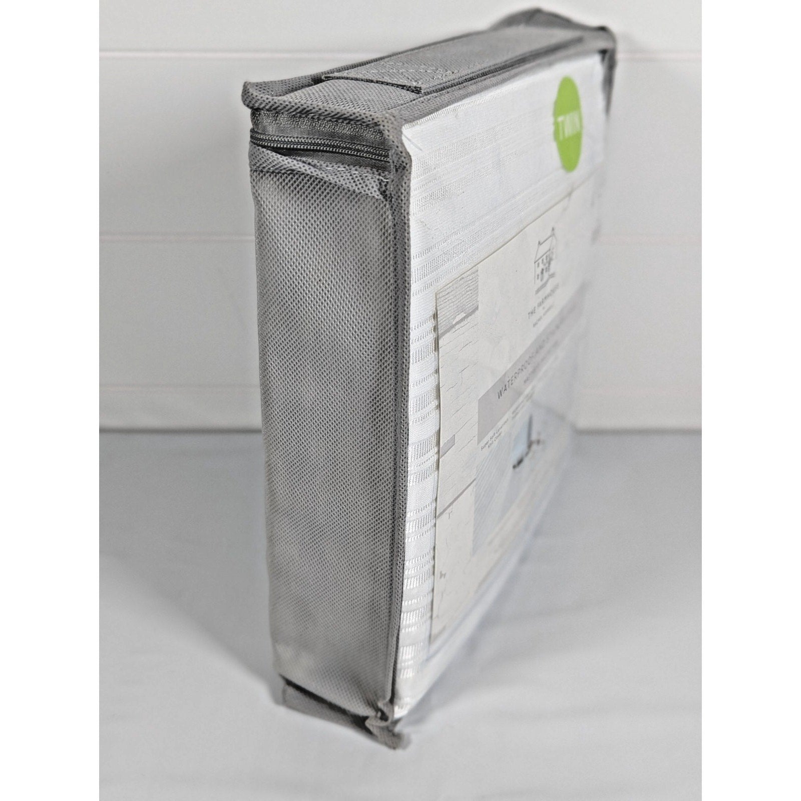 The Farmhouse Rachel Ashwell WATERPROOF & STAIN RELEASE Mattress Protector TWIN
