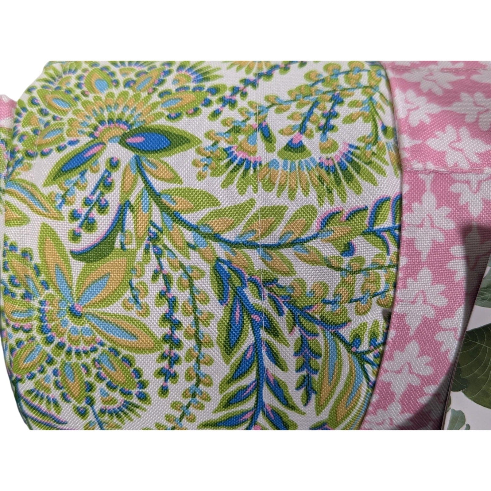 Tommy Bahama Outdoor Blanket, Picnic Beach Blanket 60"x70" Reversible w/handle