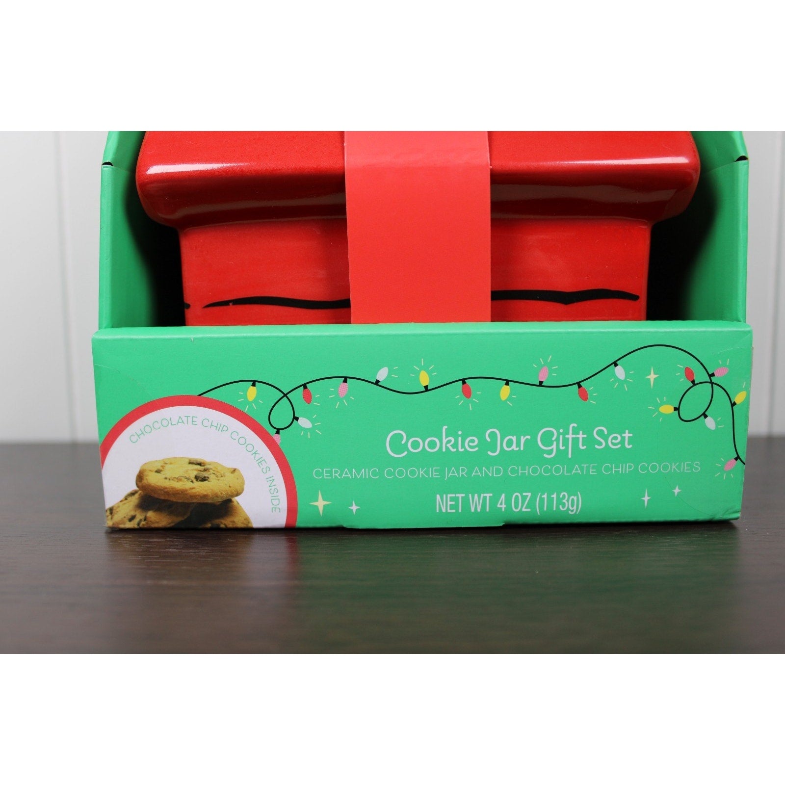 Peanuts Snoopy Ceramic Cookie/ Dog Treat Jar Collectible Red Doghouse w/ Cookies