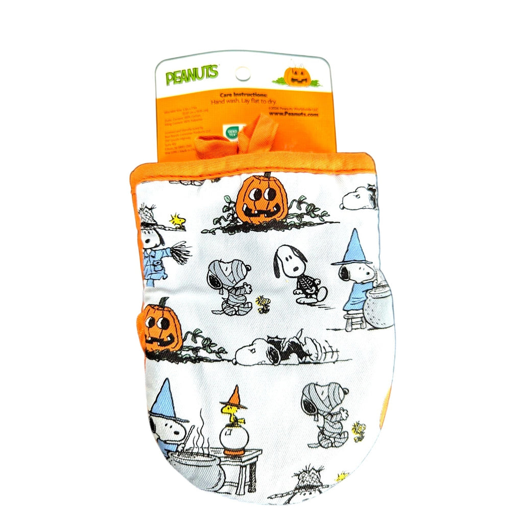 Peanuts 2 Pack Silicone Mini Mitts Snoopy Halloween, 5.5"x7.5" Padded  NEW Woodstock, Pumpkins