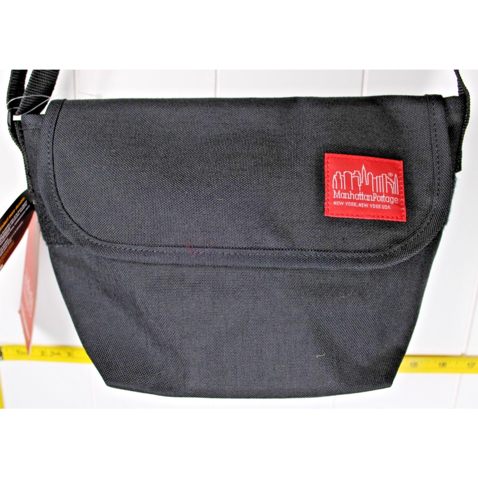 Manhattan Portage Messenger Bag Hook-and-Loop Closure Zip Pocket BLACK