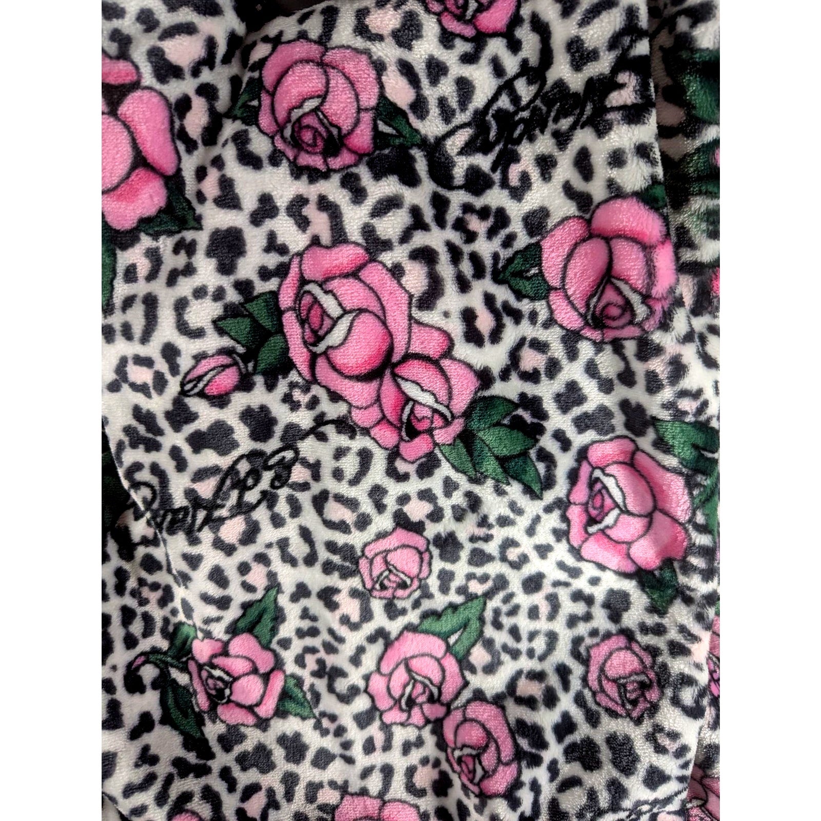Ed Hardy Twin Plush Blanket Pink Roses White 60x90