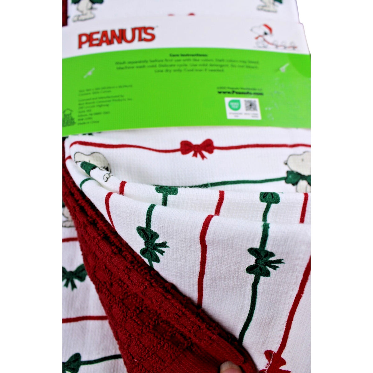 Peanuts Snoopy Red and Green Christmas Bows 3 pc Kitchen Towel Set 18x28 Cotton