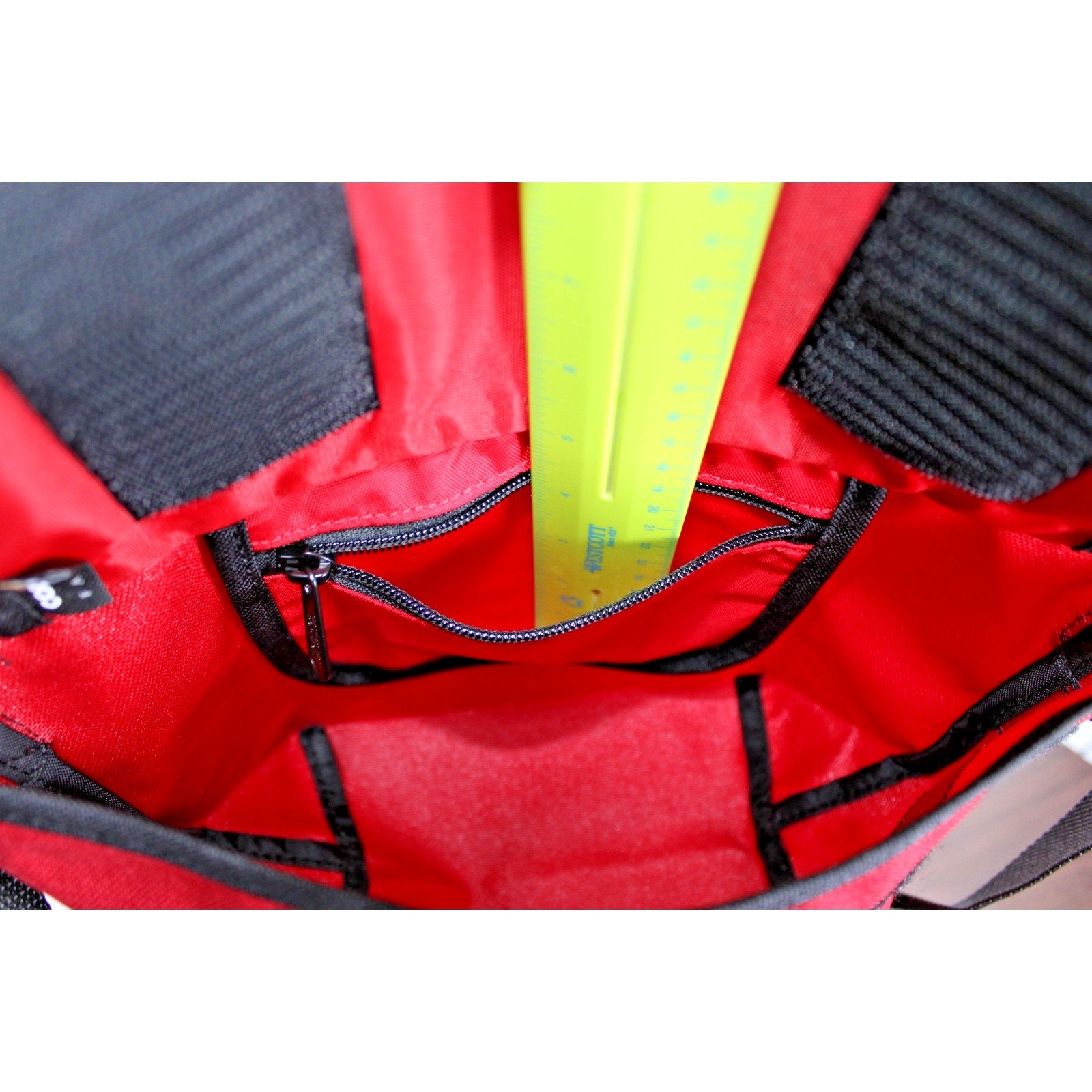 Manhattan Portage Messenger Bag Hook-and-Loop Closure Zip Pocket RED