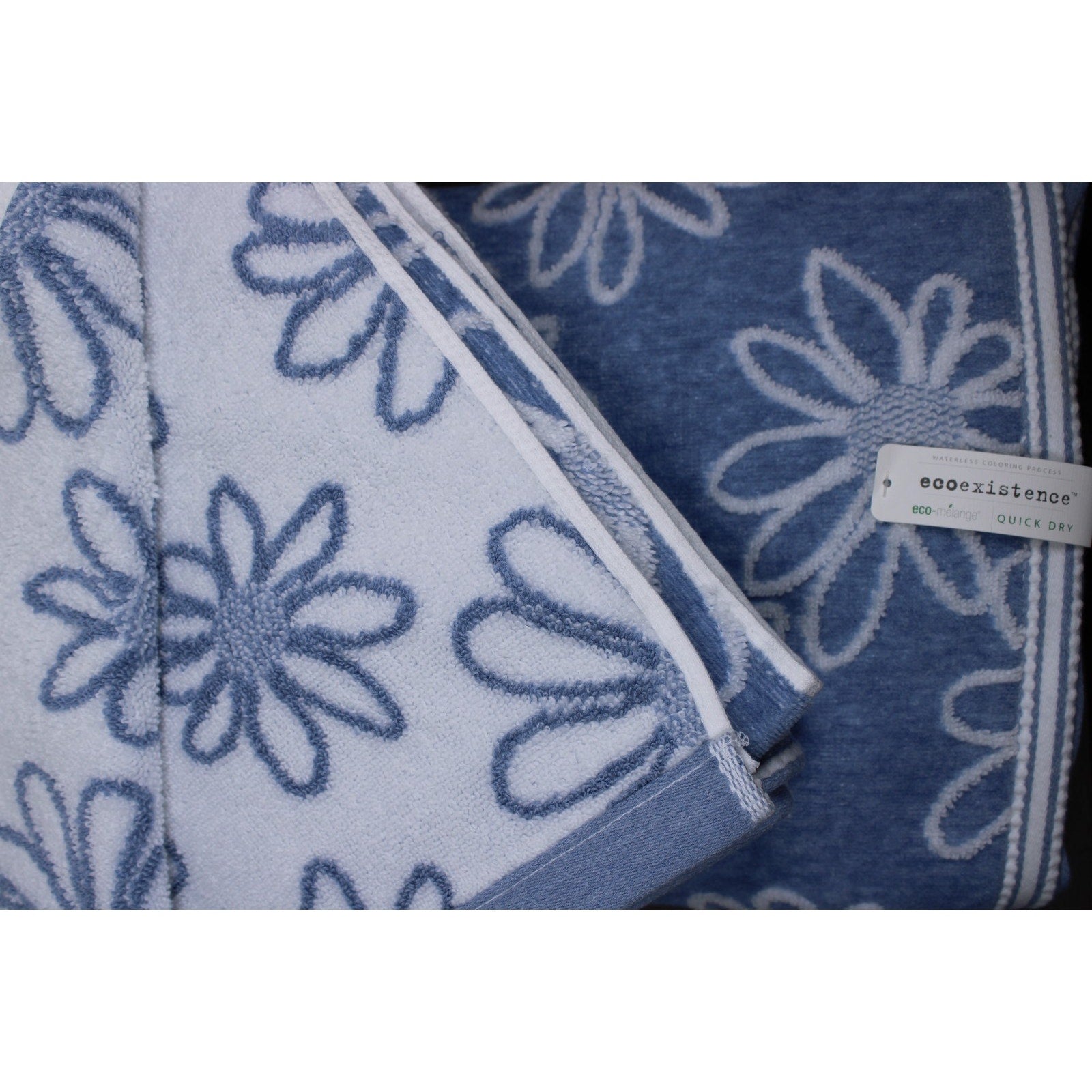 Blue Daisy 4pc. Towel Set - 2 Hand 2 Bath, Ecoexistence-Reversible Quick Dry