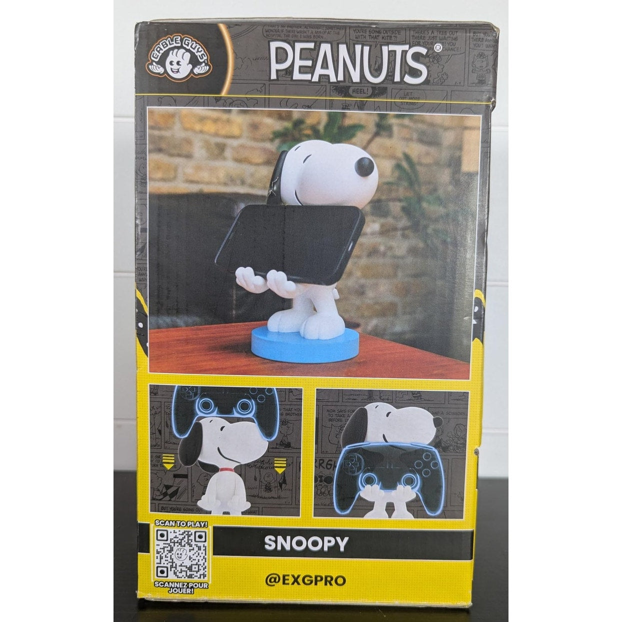 Peanuts SNOOPY 3D Figural Video Game Controller Holder & Phone Stand