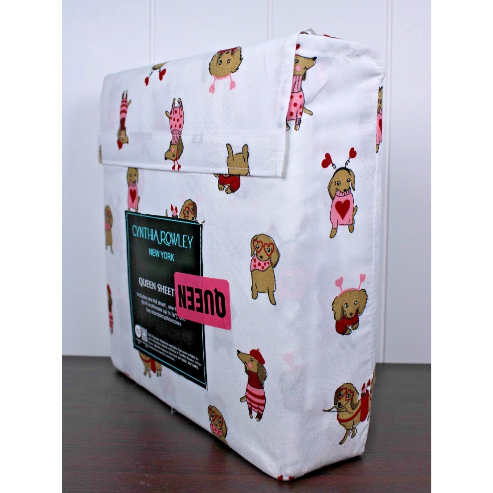 CYNTHIA ROWLEY Queen Sheet Set Weenie Dogs Valentines Hearts DACHSHUND