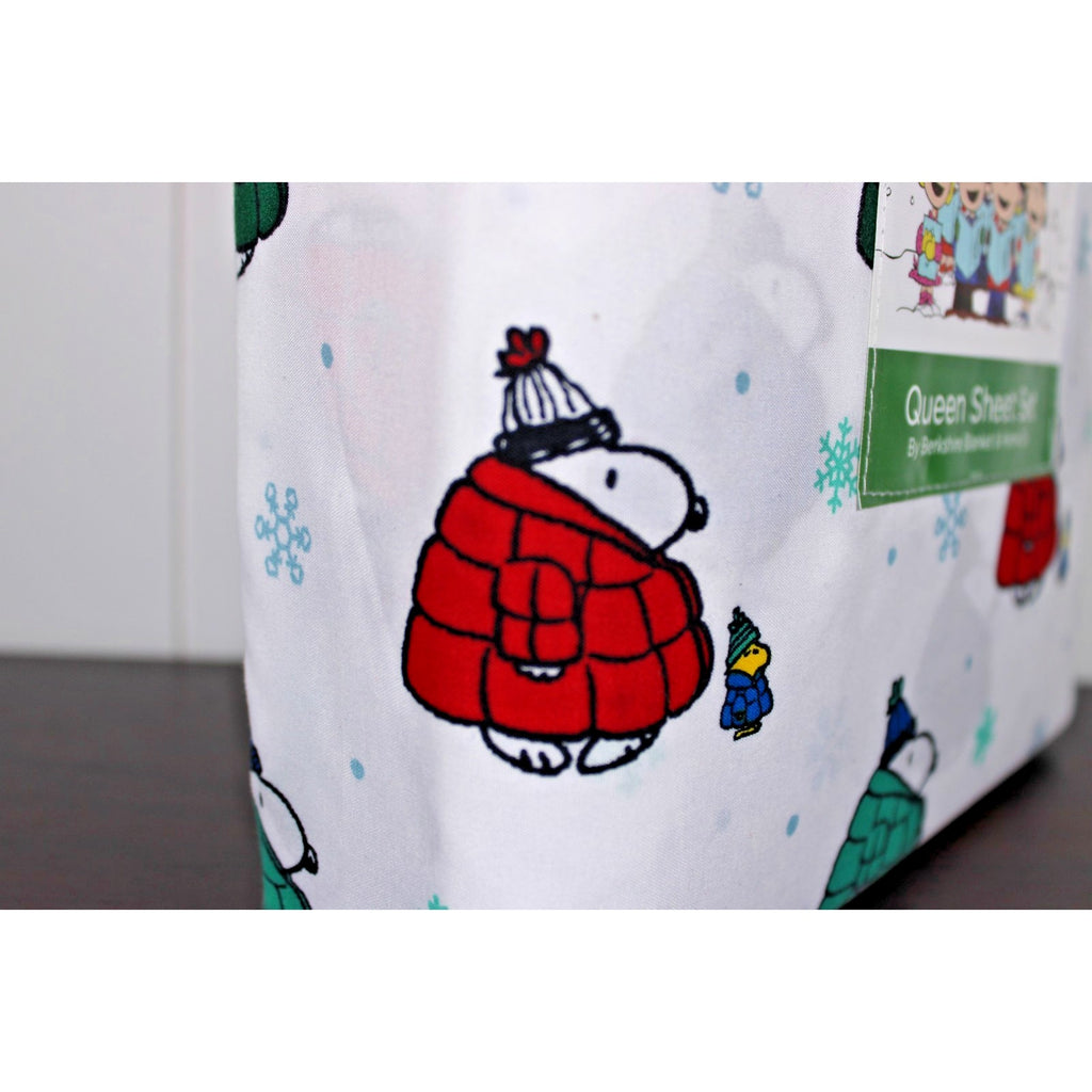 Snoopy Queen Sheet Set White Puffer Jacket Print