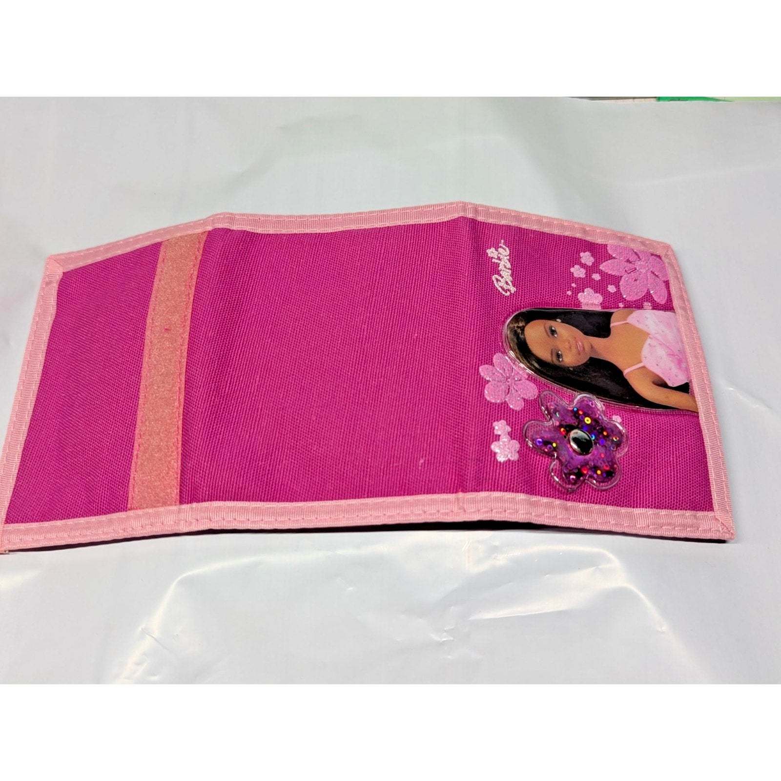 Mattel Barbie Pink Flower Pink Trifold Wallet 2006 Global Design Concepts