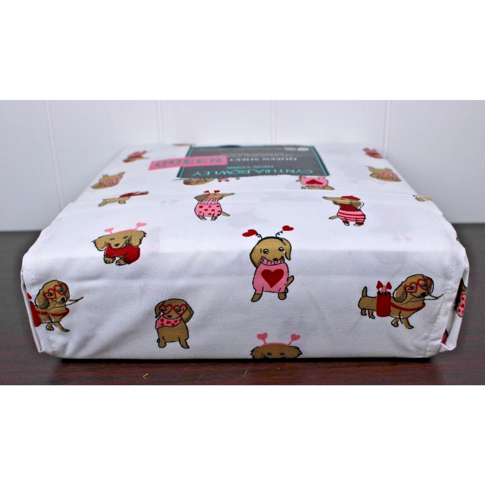 CYNTHIA ROWLEY Queen Sheet Set Weenie Dogs Valentines Hearts DACHSHUND