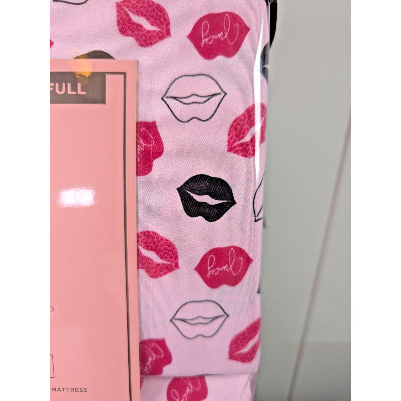 Juicy Couture 6pc. Full Sheet Set Kiss Print Pink, Black, Purple
