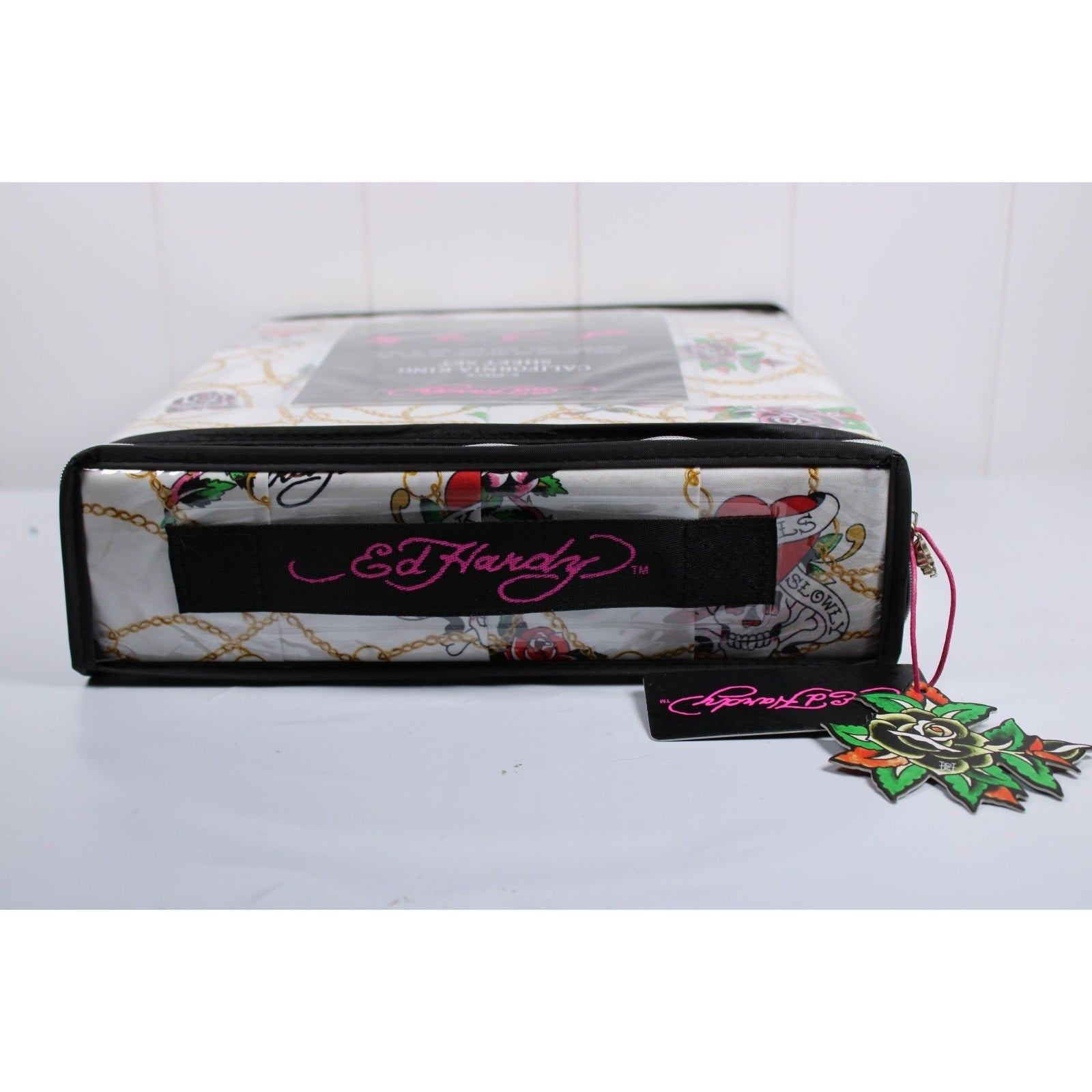 Ed Hardy White 6 pc Cal King Sheet Set Skulls Roses Tattoo Print w/4 Pillowcases