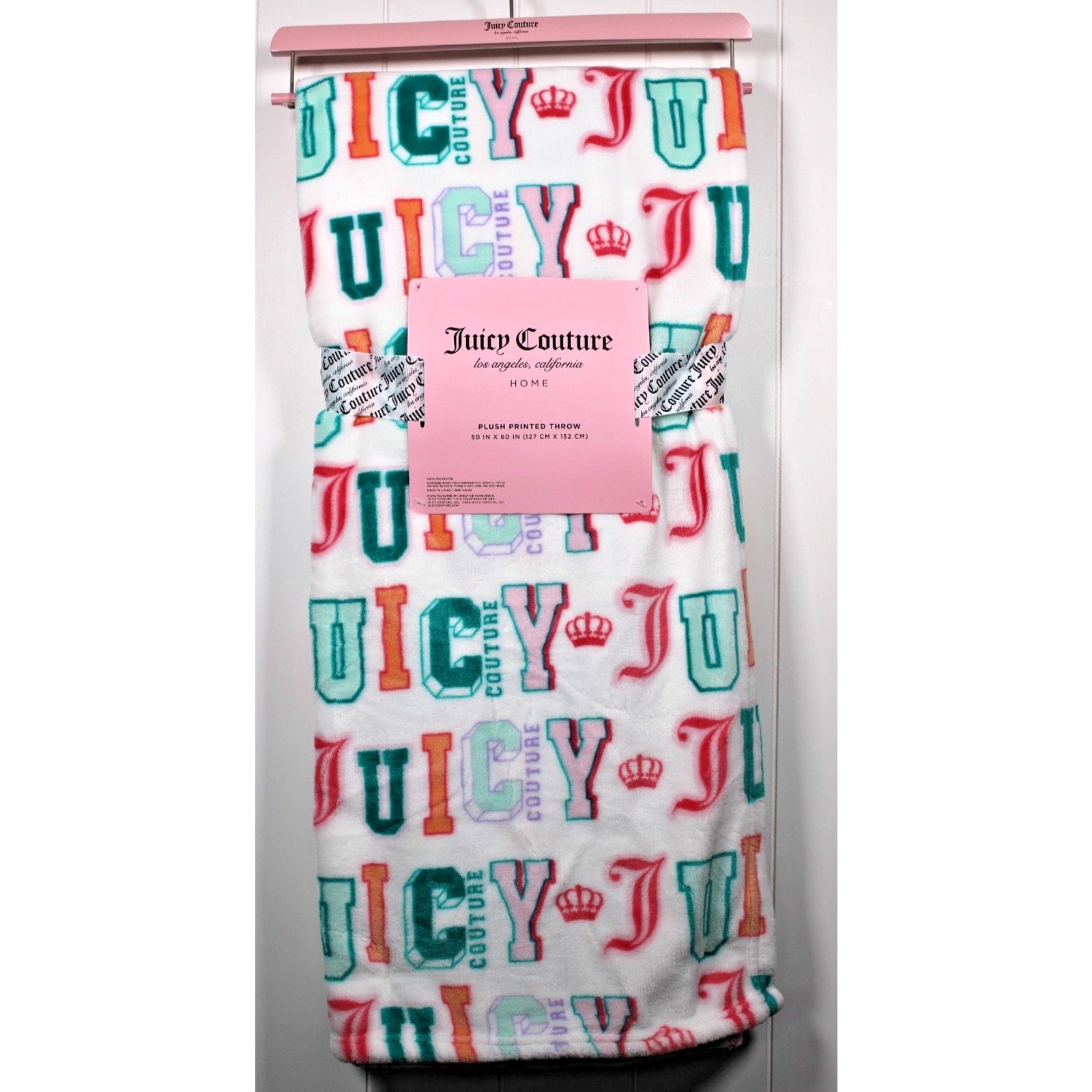 JUICY COUTURE PLUSH PRINTED THROW 50" X 60" JUICY COUTURE with CROWNS