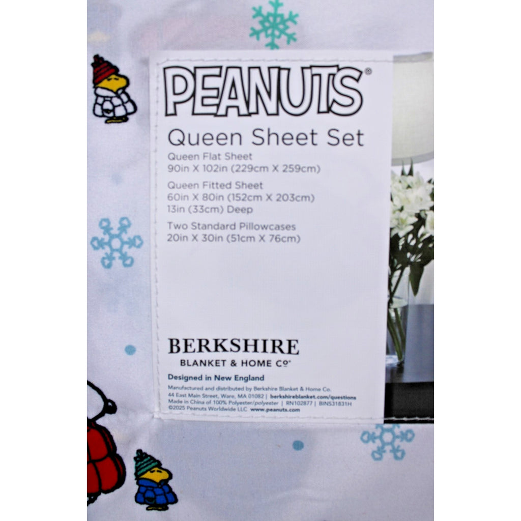 Snoopy Queen Sheet Set White Puffer Jacket Print