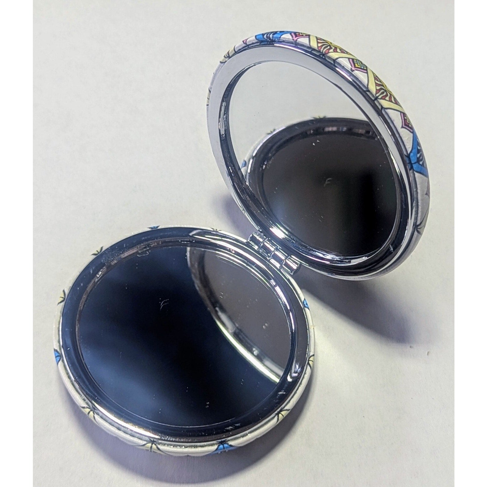Pocket Mirror for Women Small Travel Mirror Magnifying Mandala Designs Flowers