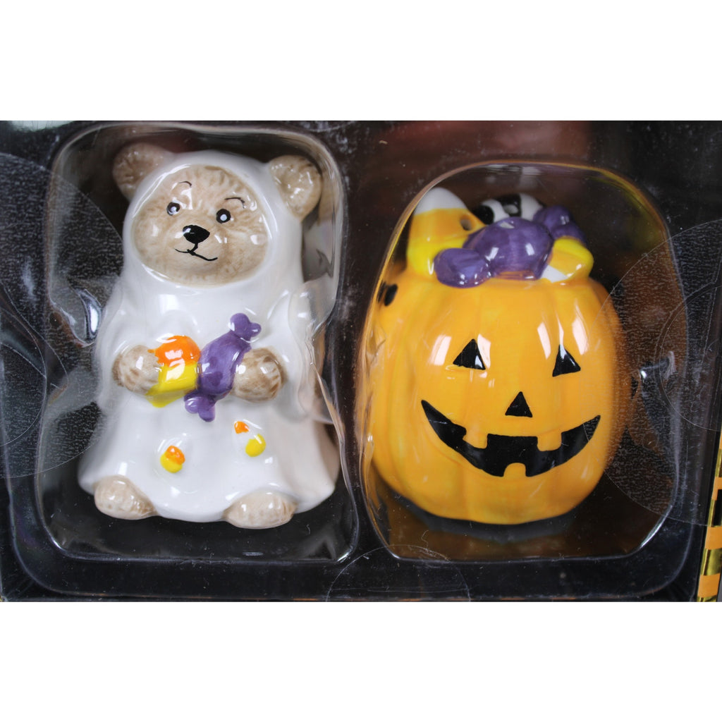 Haunted Halloween Teddy Bear & Jack O' Lantern Salt & Pepper Shakers