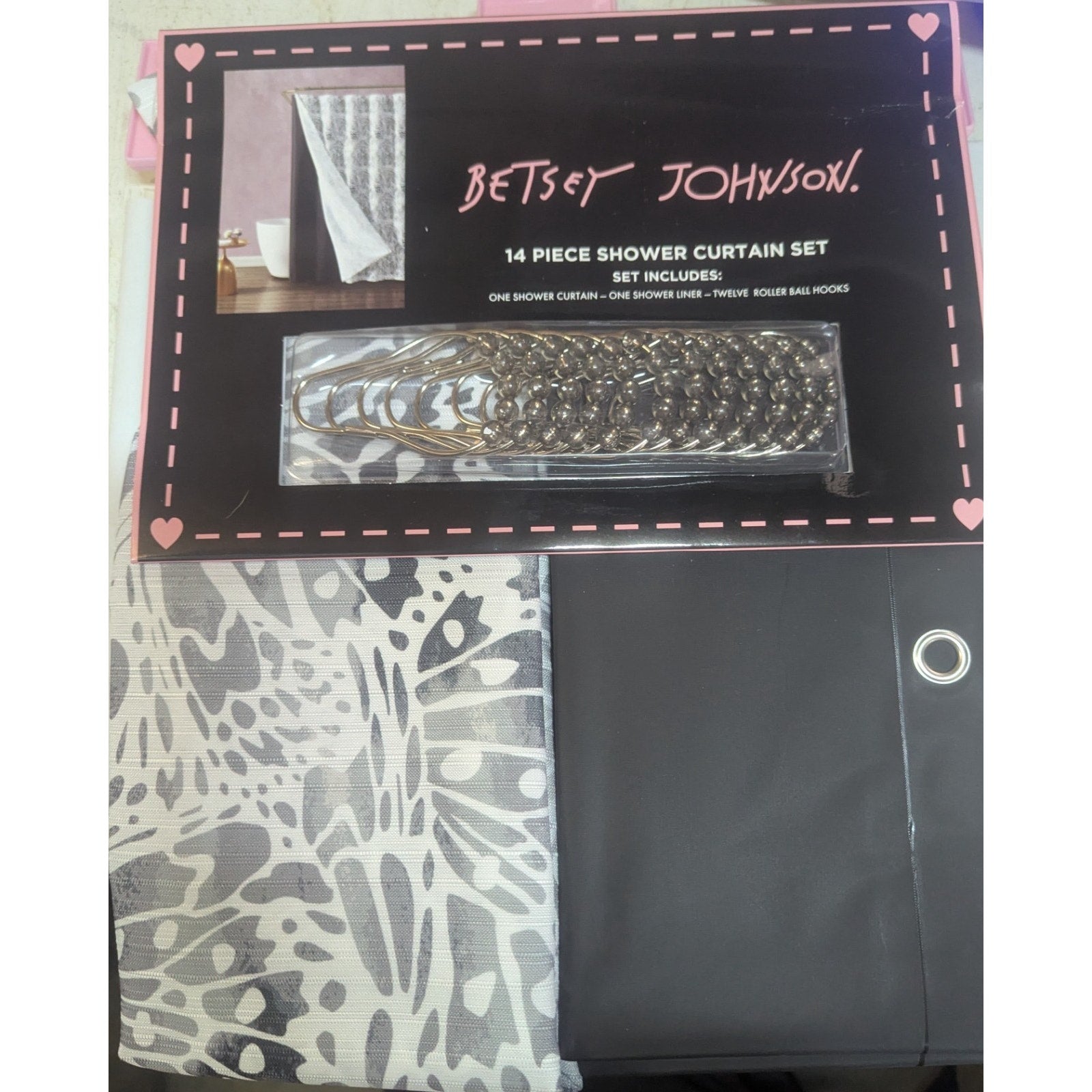 BETSEY JOHNSON BUTTERFLY OMBRE SHOWER CURTAIN/LINER AND 12 BALL HOOKS