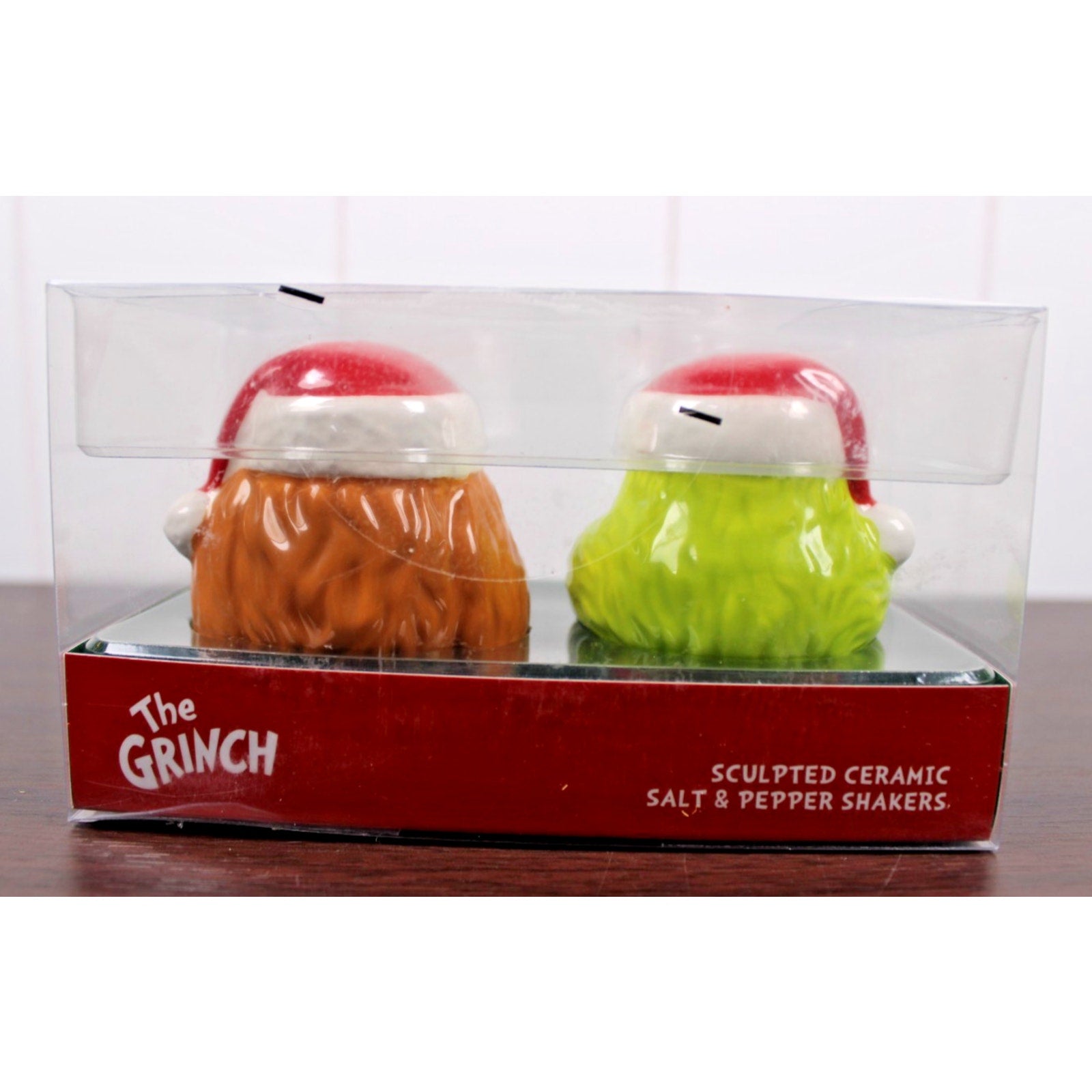 New How the Grinch Stole Christmas Grinch Max Ceramic Salt & Pepper Shakers Set