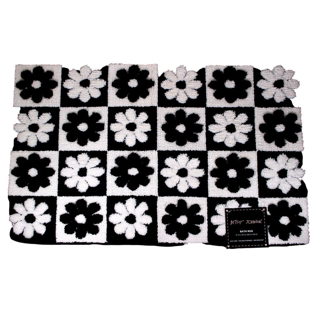 BETSEY JOHNSON, BLACK & WHITE DAISY CHECKER DESIGN BATH RUG - 20"X32"