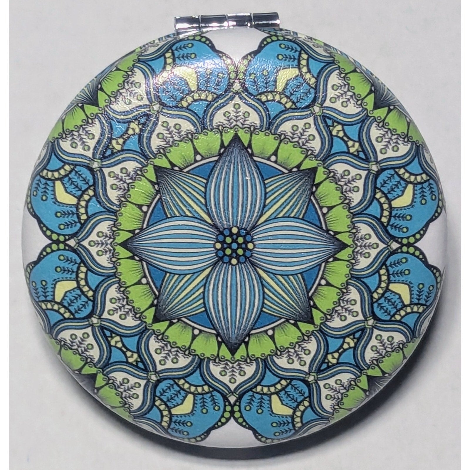 Pocket Mirror for Women Small Travel Mirror Magnifying Mandala Designs Flowers